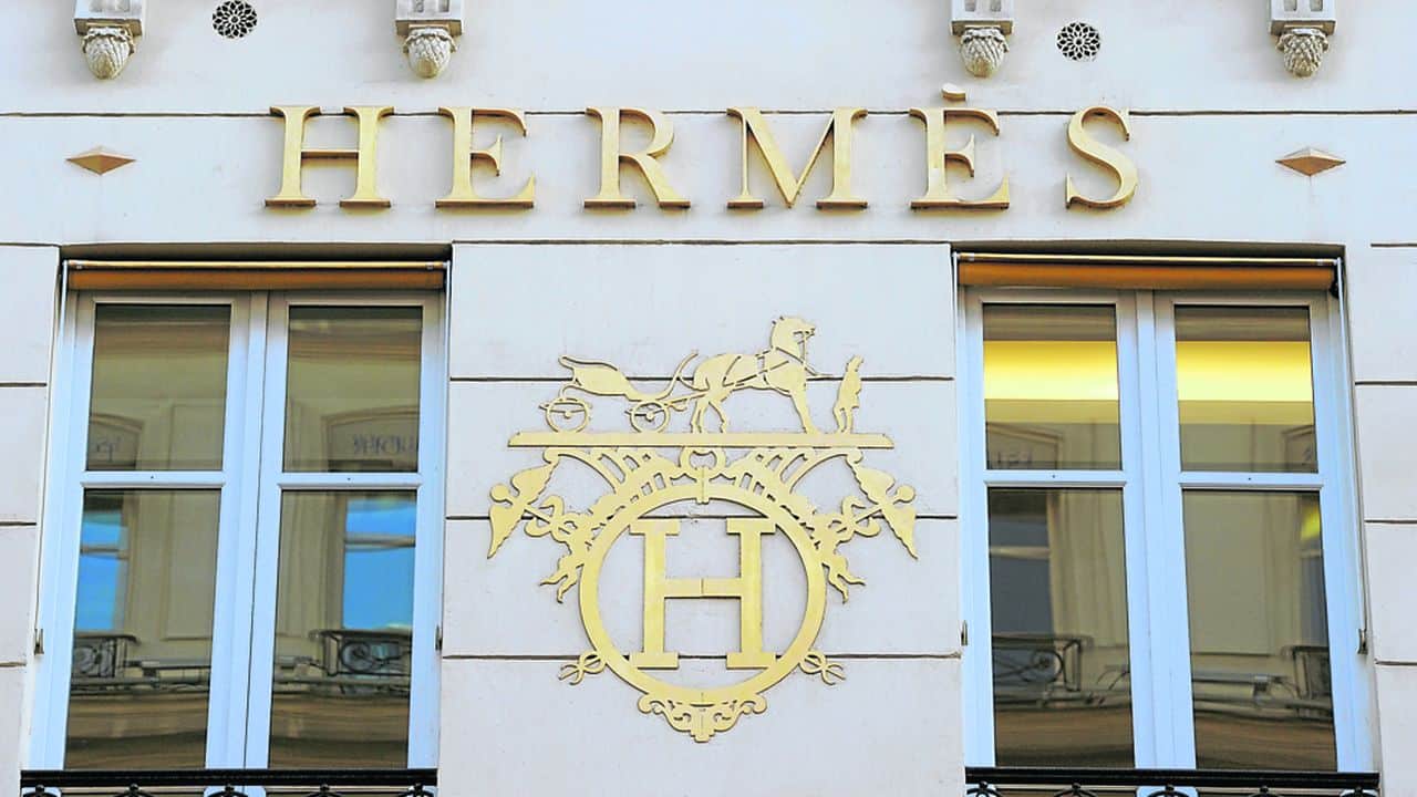 , Deutsche Bank appelle à la prudence sur les valeurs du luxe, Hermès chute de plus de 5%