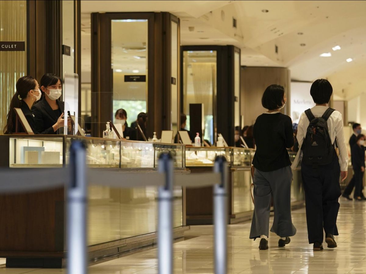 , Louis Vuitton chez Isetan : rencontre au sommet du luxe japonais