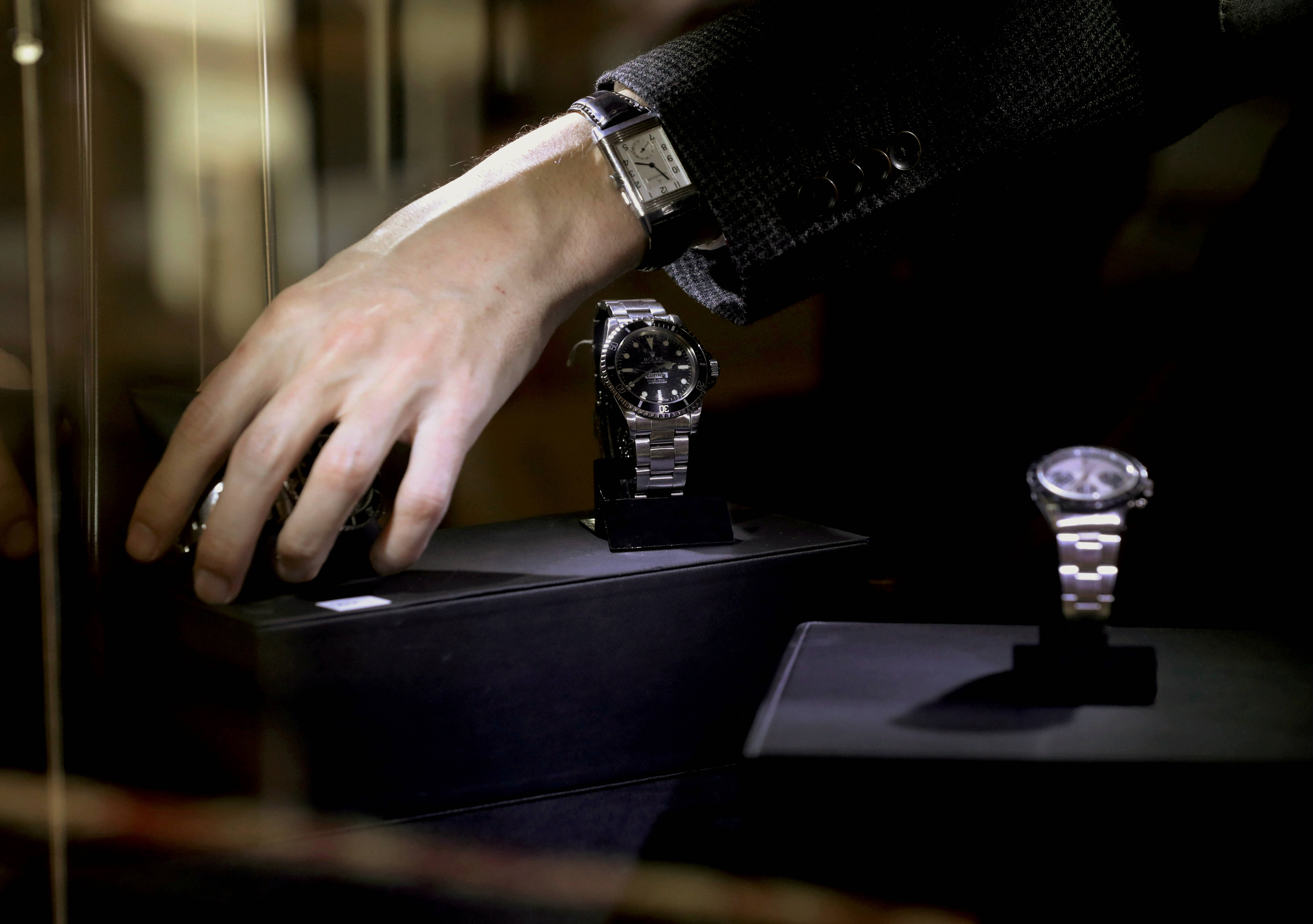 , Deux Raphaëlois mettent en échec une équipe de voleurs de montres de luxe