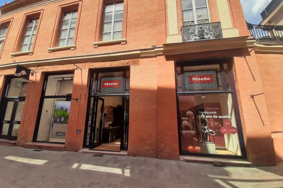 , Une boutique, rare en France, a ouvert dans la « rue du Luxe » de Toulouse